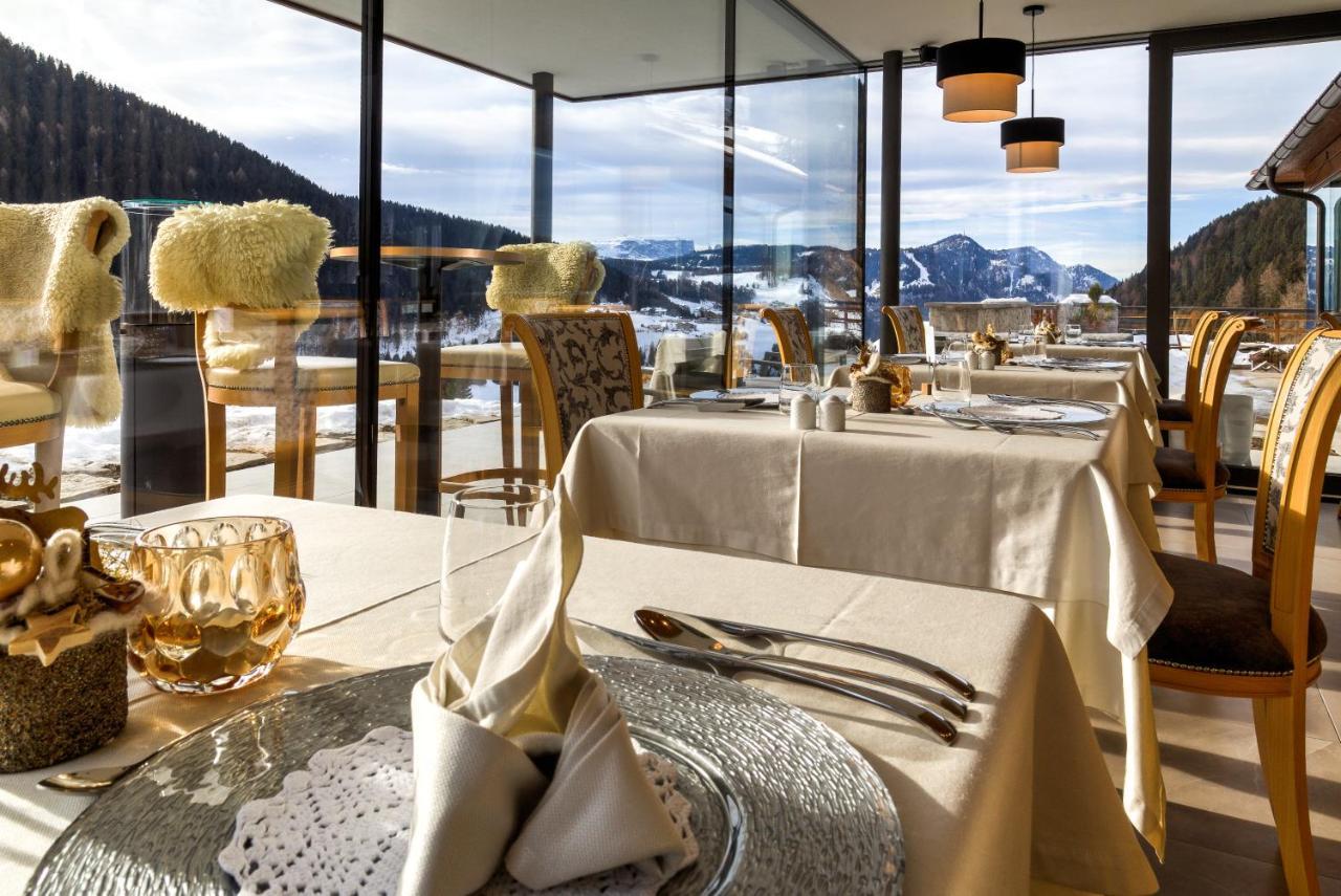 Hotel Fanes Selva di Val Gardena Exterior photo