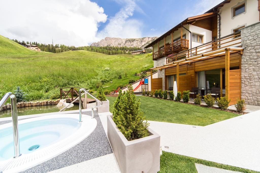 Hotel Fanes Selva di Val Gardena Exterior photo
